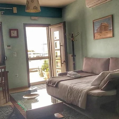 Vaso's Garden Apartment *