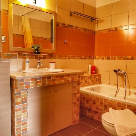 Vaso's Garden Apartament *