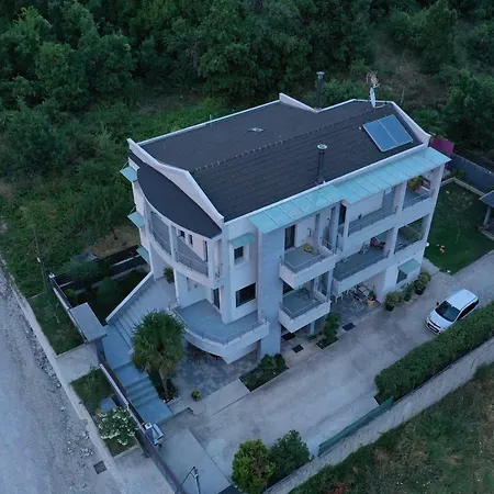 Apartament Vaso's Garden *